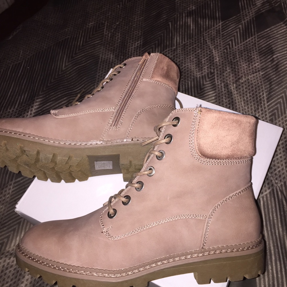 ALDo - Picture 7 of 7